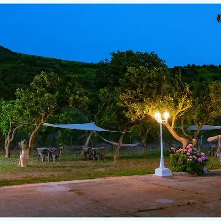 Primaluce Bed and Breakfast Πίτσο